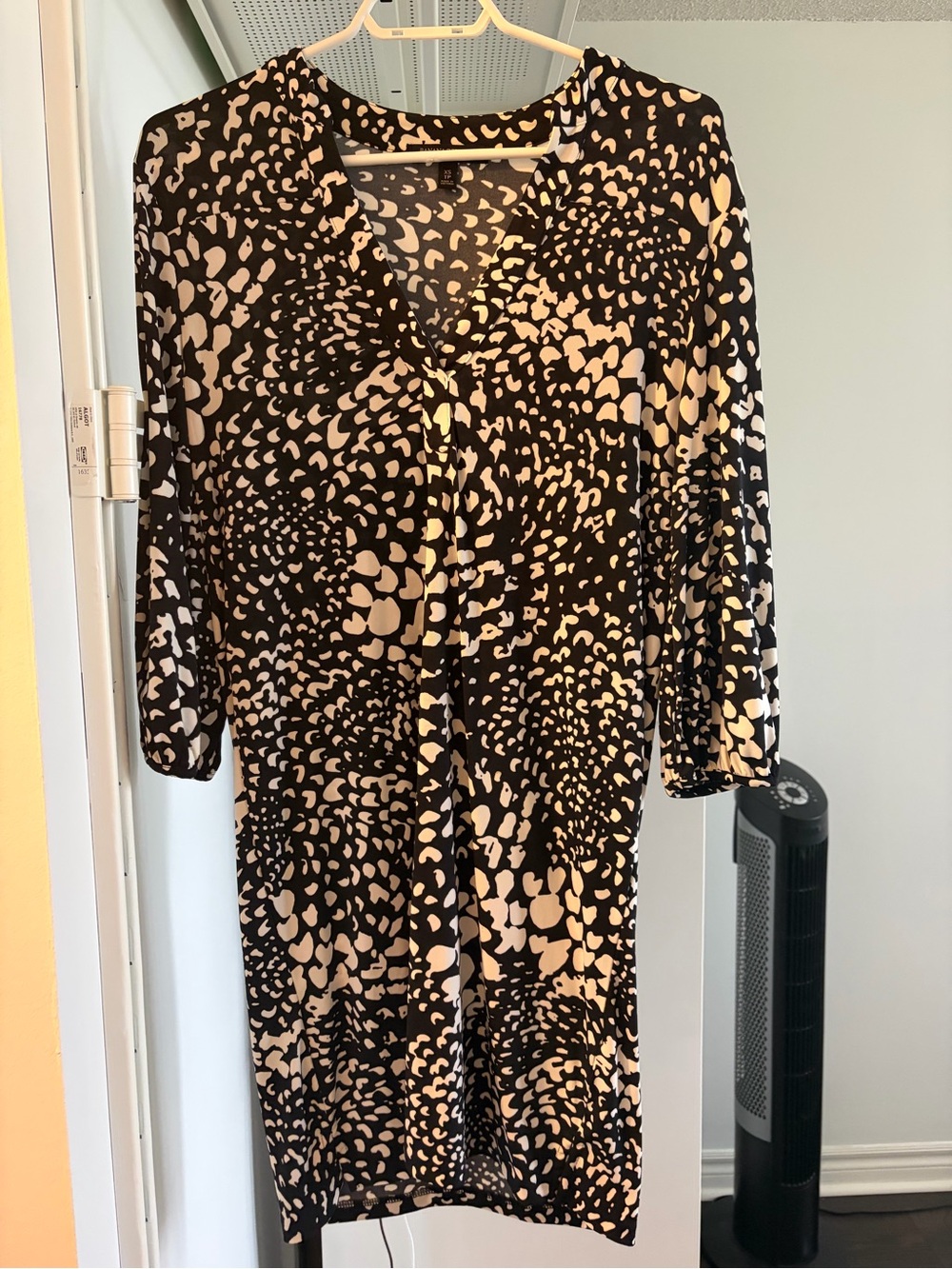 Banana Republic Black and Cream Abstract Print Dress